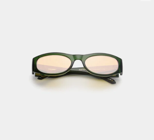 GUST Dark Green Transparent